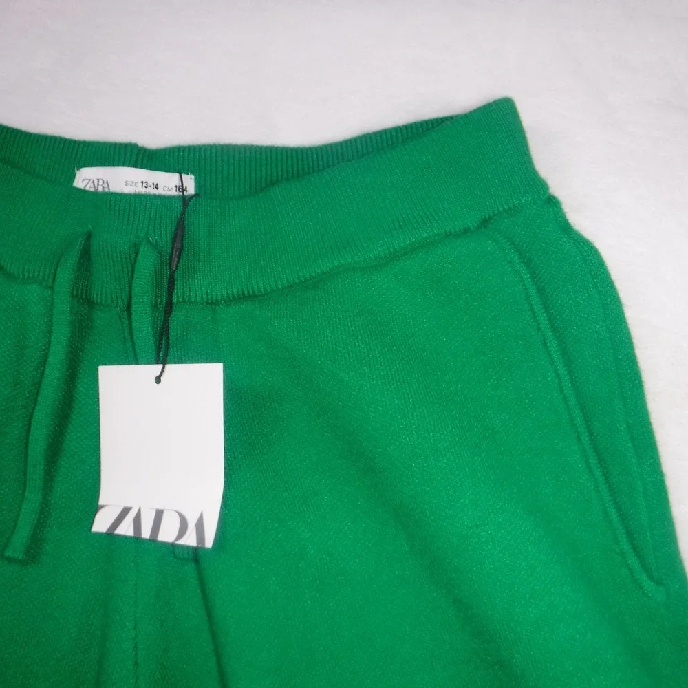 Zara Green Knit Shorts Drawstring Elastic Waist Wide Leg Juniors Size 13-14  NEW
